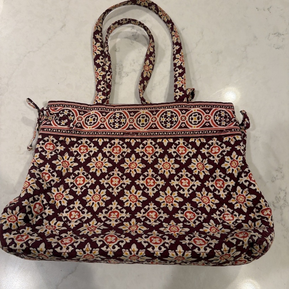 Vera‎ Bradley Villager Sherry Tote Bag Purse Burgundy Beige Medallion Pattern
